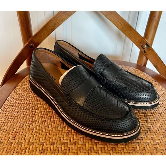 Comfortivia align Laina perforated black loafers nwob - Picture 3 of 10